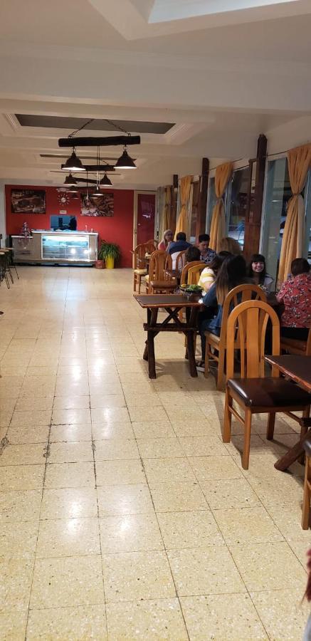 Hotel Caleta Olivia Hueso Per 外观 照片